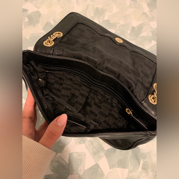 MICHAEL KORS WALLET ON CHAIN - Picture 5 of 5